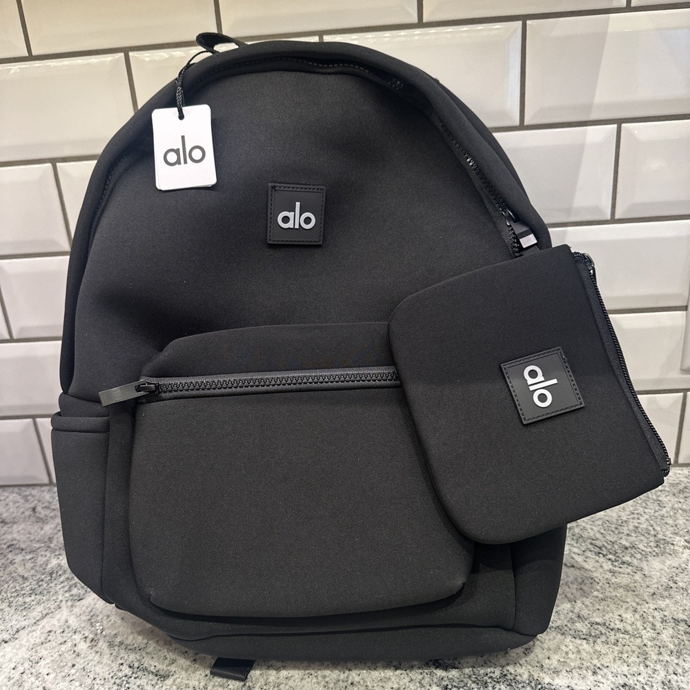 Alo Yoga Stow Backpack Detachable Pouch Black/ Silver  New Authentic‎